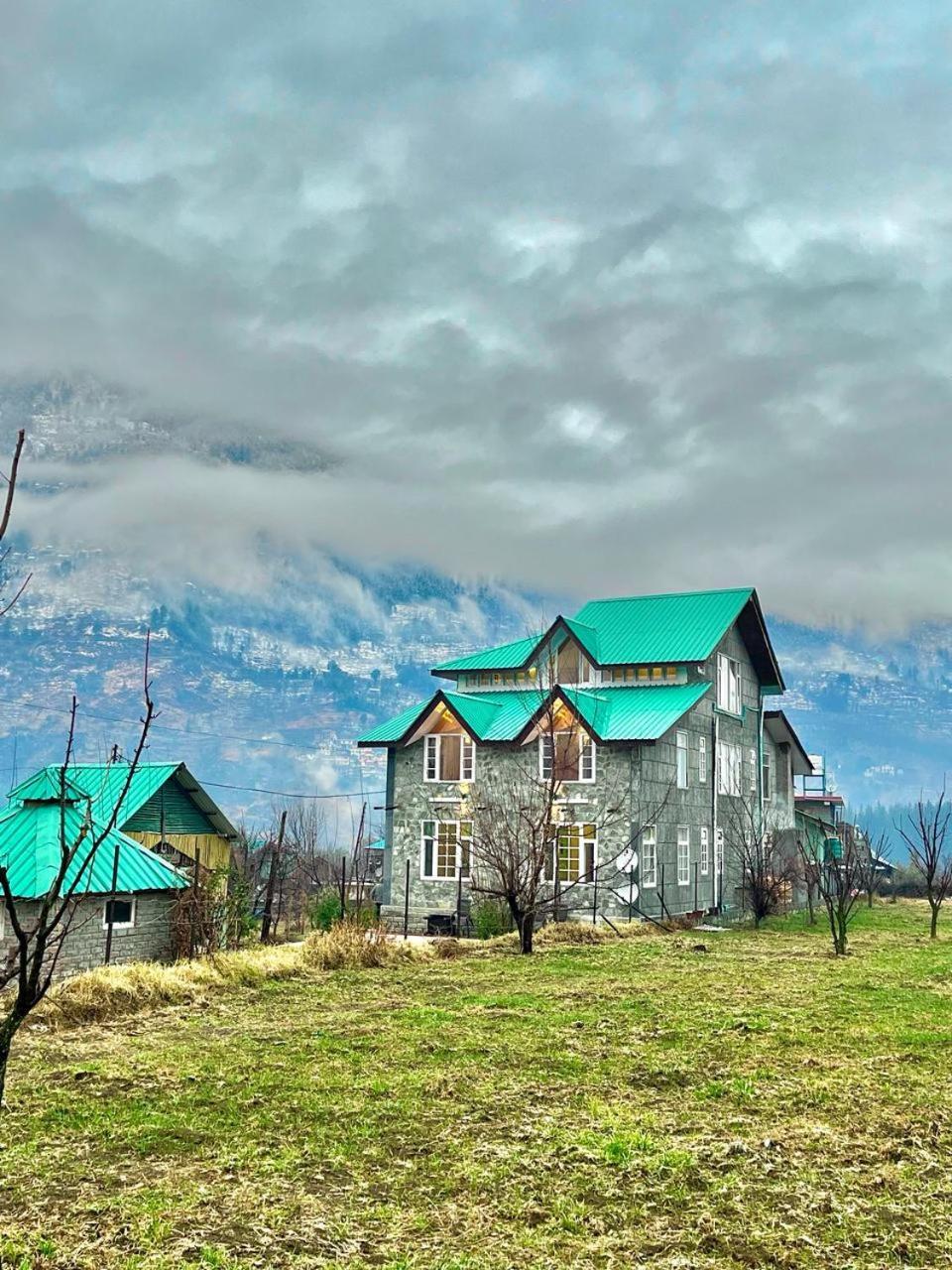Fluestern Hostel And Cafe Nagar (Himachal Pradesh) Exterior foto