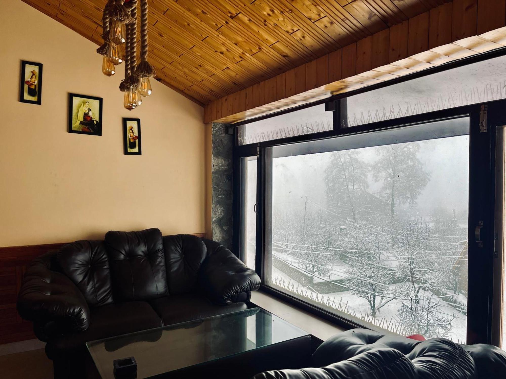 Fluestern Hostel And Cafe Nagar (Himachal Pradesh) Exterior foto