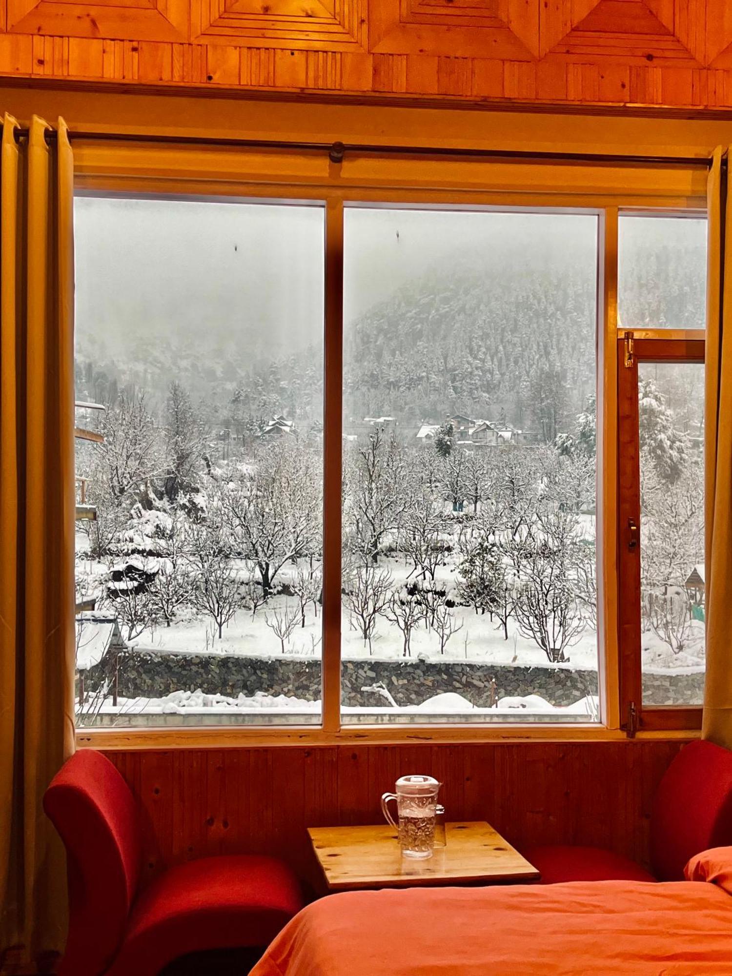 Fluestern Hostel And Cafe Nagar (Himachal Pradesh) Exterior foto