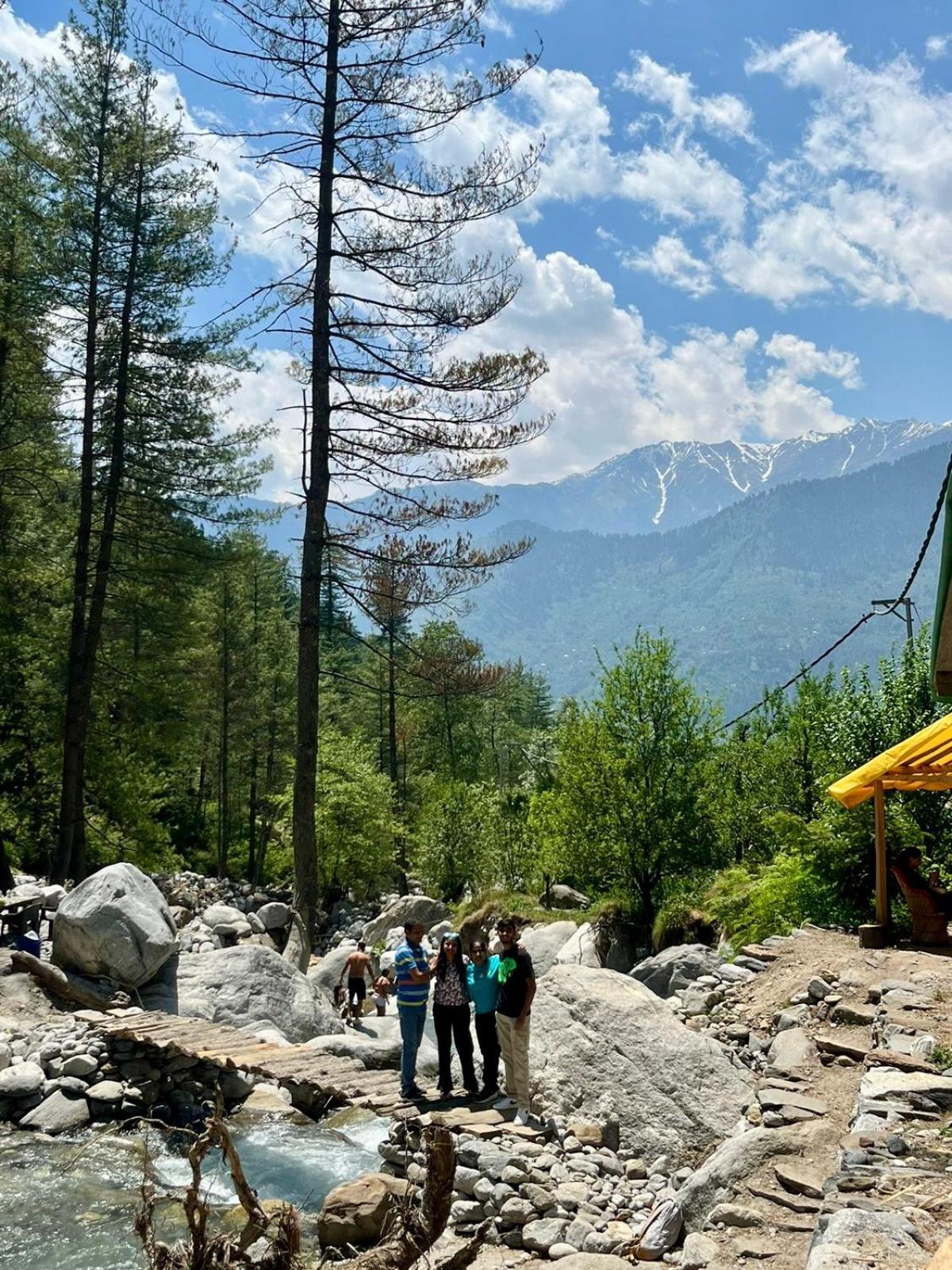 Fluestern Hostel And Cafe Nagar (Himachal Pradesh) Exterior foto