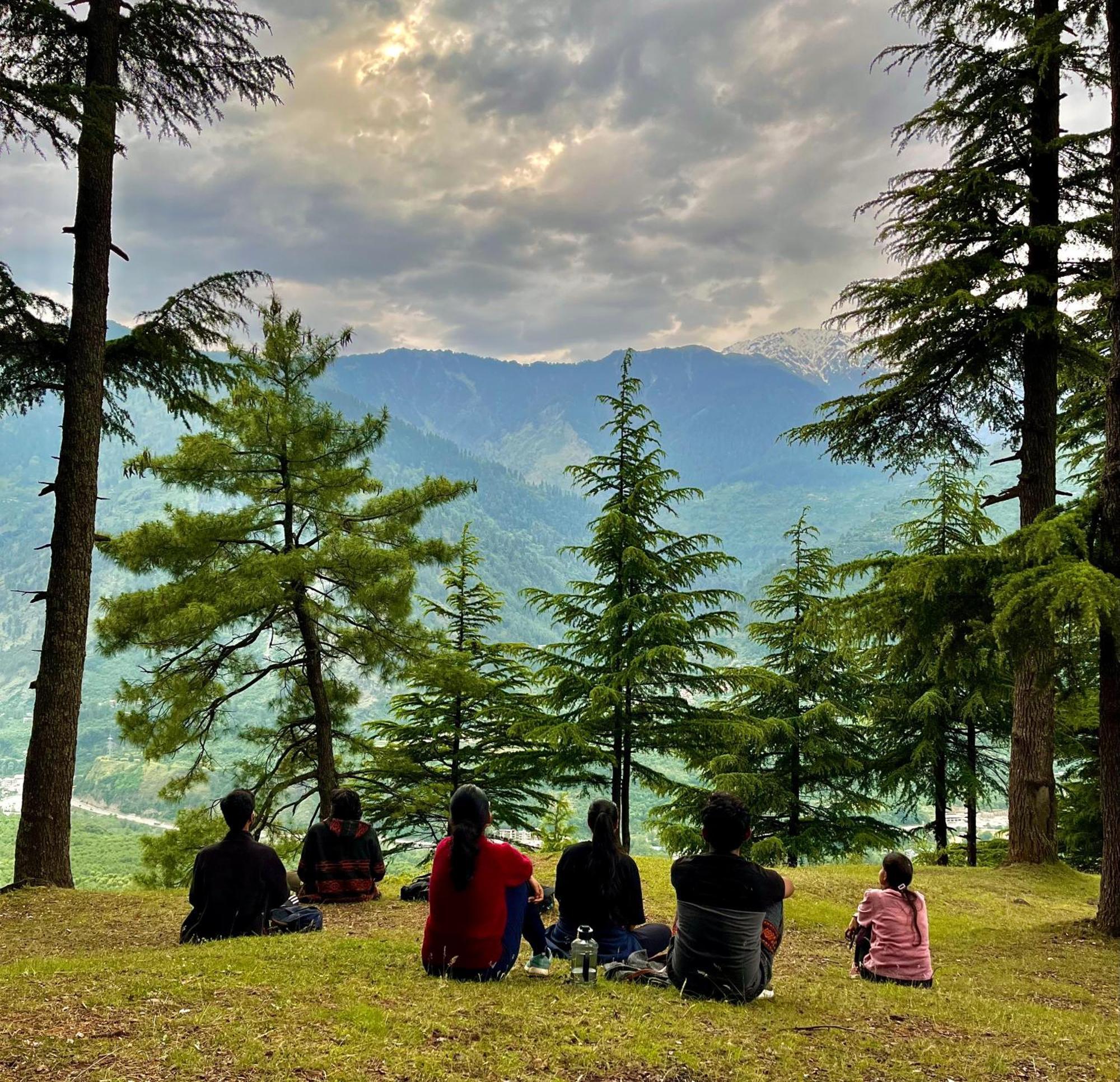 Fluestern Hostel And Cafe Nagar (Himachal Pradesh) Exterior foto
