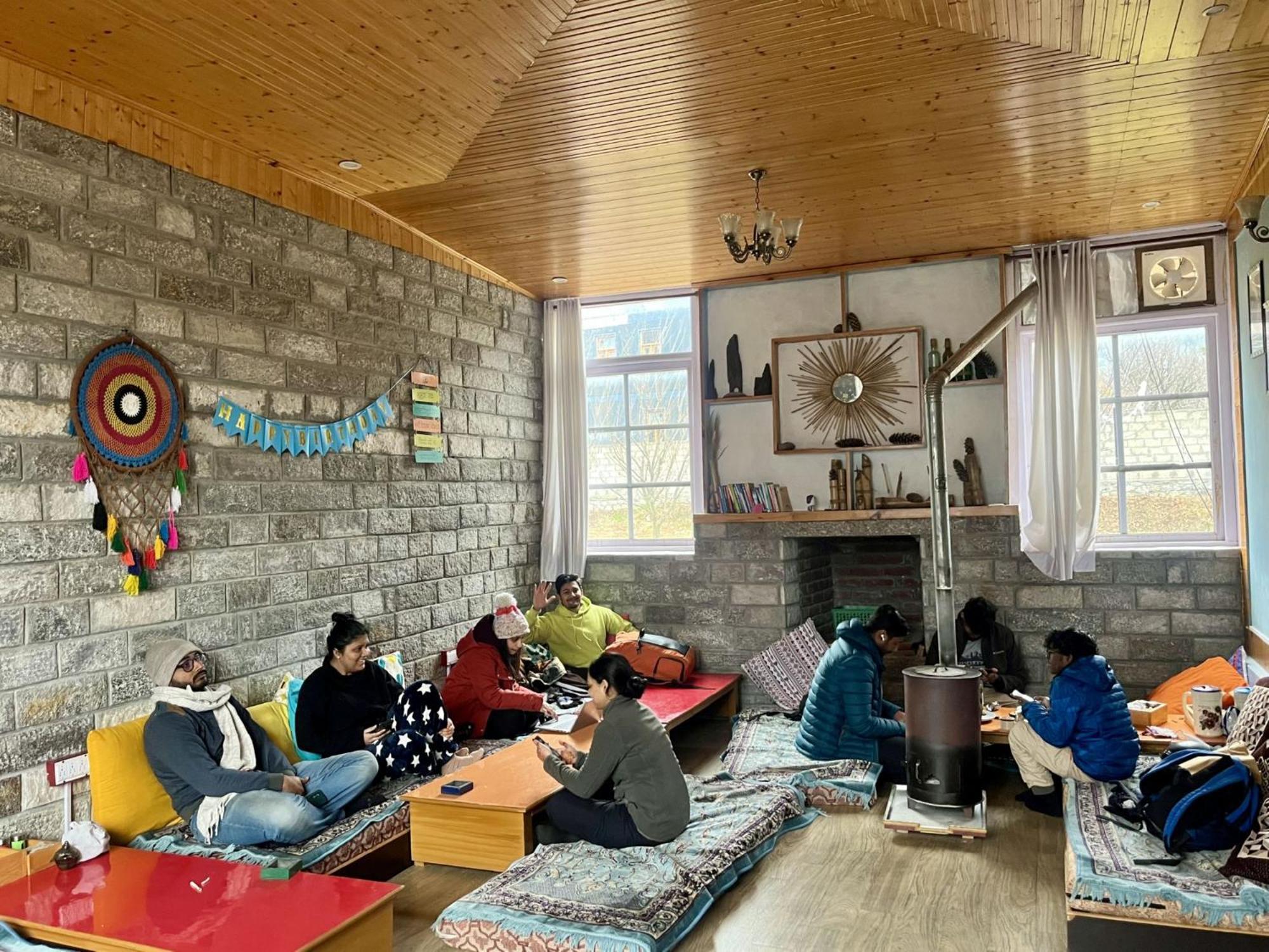 Fluestern Hostel And Cafe Nagar (Himachal Pradesh) Exterior foto